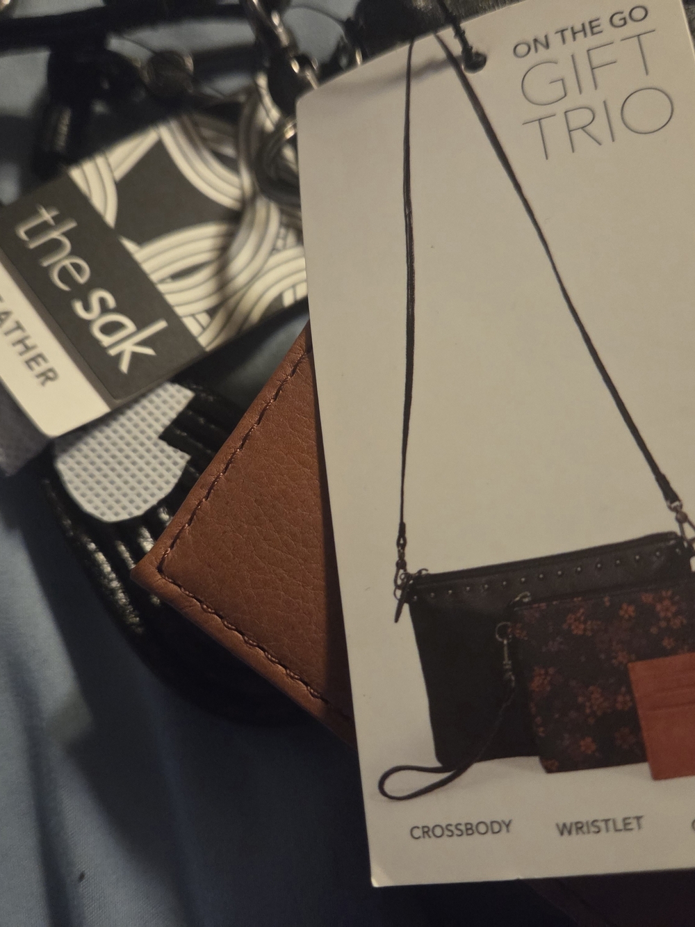 3 Piece Leather Crossbody, Wristlet, Card Holder Set from The Sak NEW wTags - Picture 7 of 8